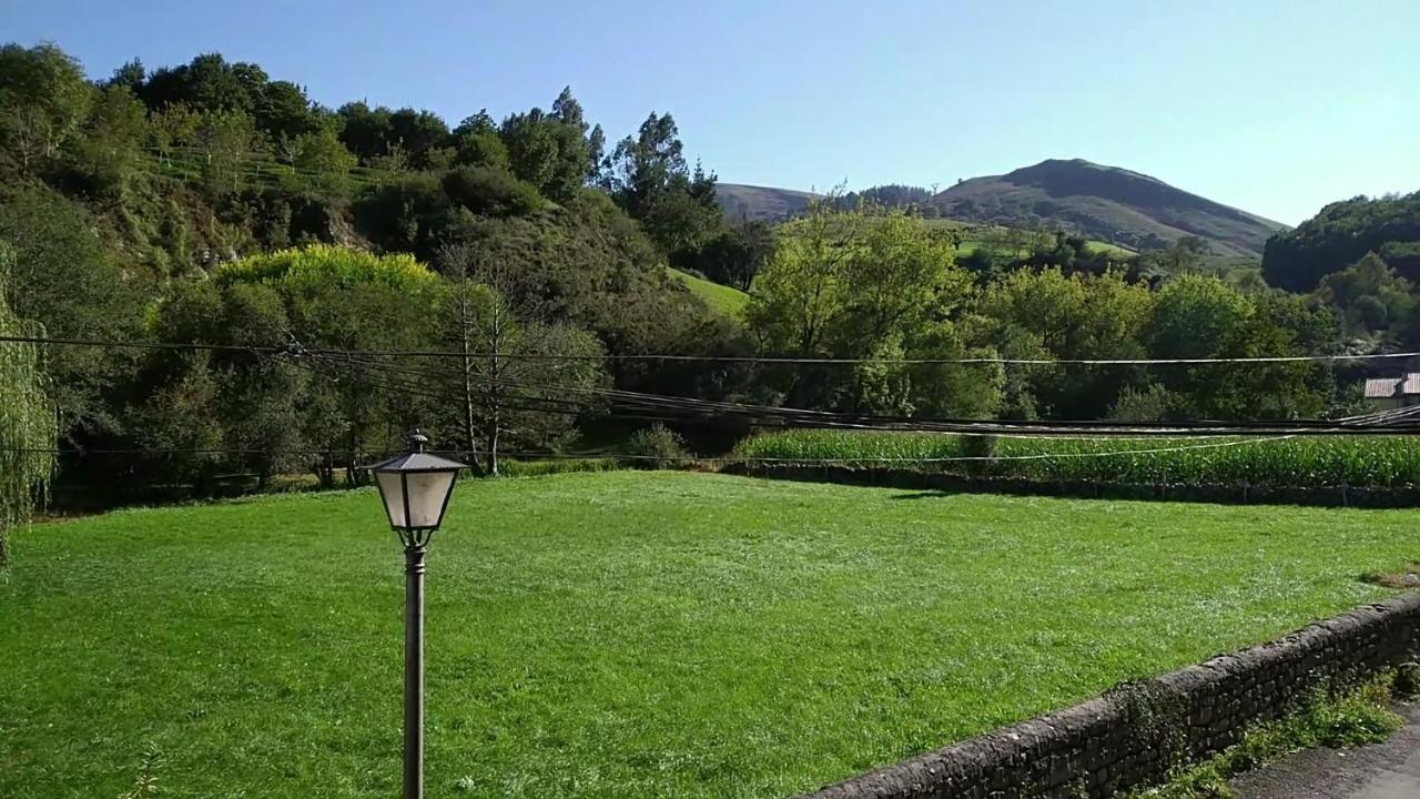 La Fuentona De Ruente Hotel Exterior photo